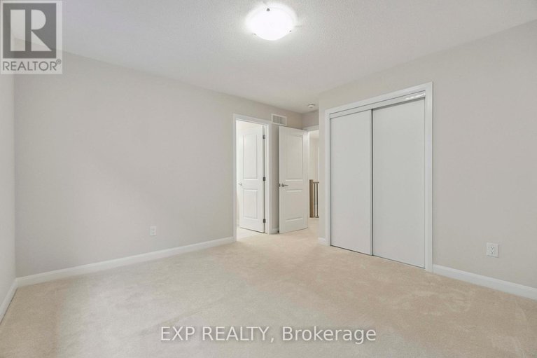 28534992/181-lynn-coulter-street/half-moon-bay/ottawa/ontario/K2J7C2_18