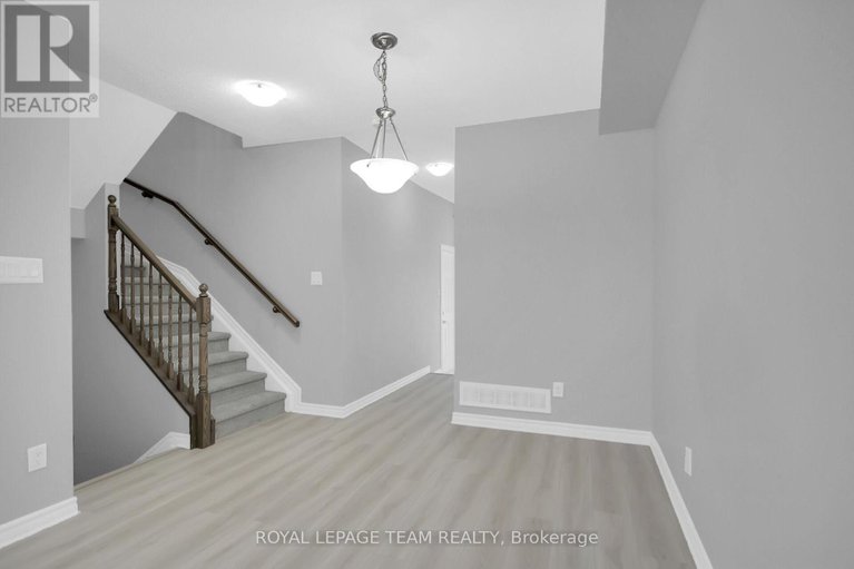 28243617/605-lauraleaf-crescent/half-moon-bay/ottawa/ontario/K2J6G7_20