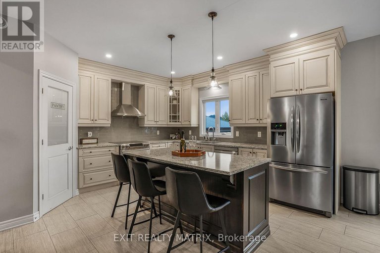 29099473/301-colmar-street/embrun/russell/ontario/K0A1W0_8