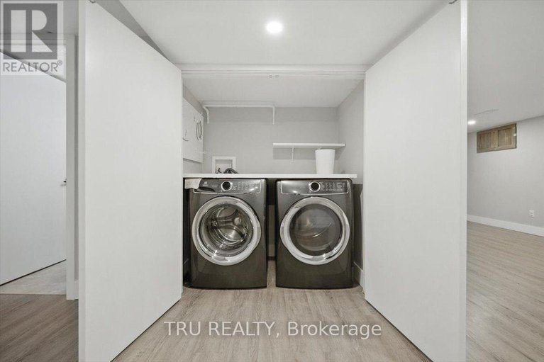 28427630/2114-balharrie-avenue/hawthorne-meadows/ottawa/ontario/K1G1G5_30