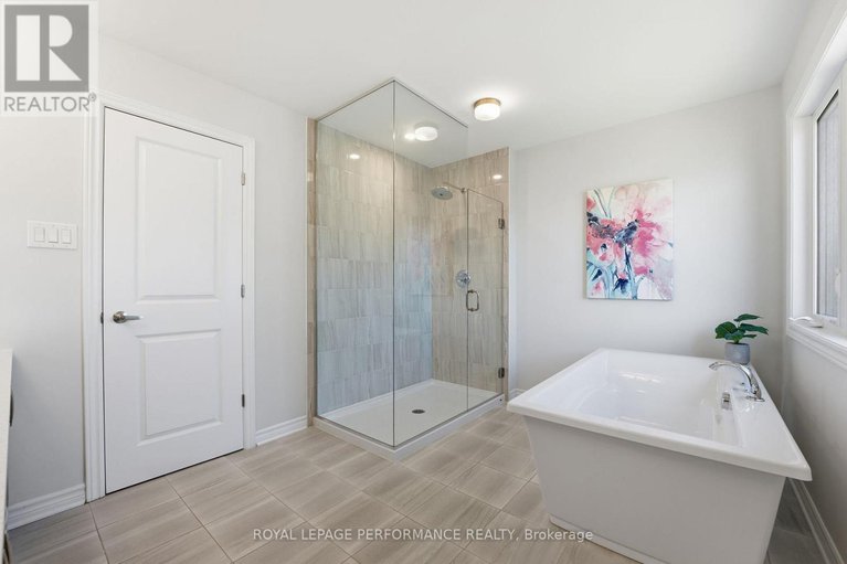 29330579/162-lumen-place/orleans-village/ottawa/ontario/K1W0T1_30