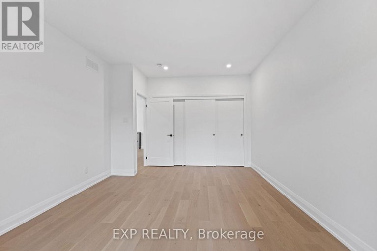 29048674/6817-notre-dame-street/chateauneuf/ottawa/ontario/K1C1H4_21