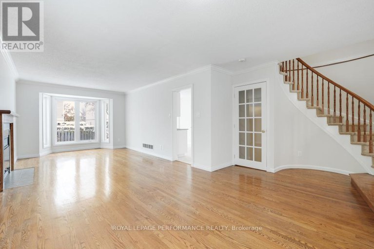 29096024/41-saddle-crescent/hunt-club-park/ottawa/ontario/K1G5L4_14