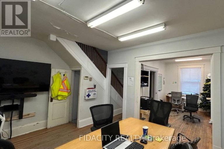 29183008/87-richmond-road/westboro-south/ottawa/ontario/K1Z6V8_4