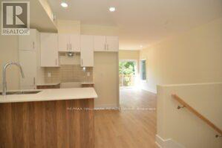 28348901/183-columbus-avenue/overbrookcastle-heights/ottawa/ontario/K1K1P7_9