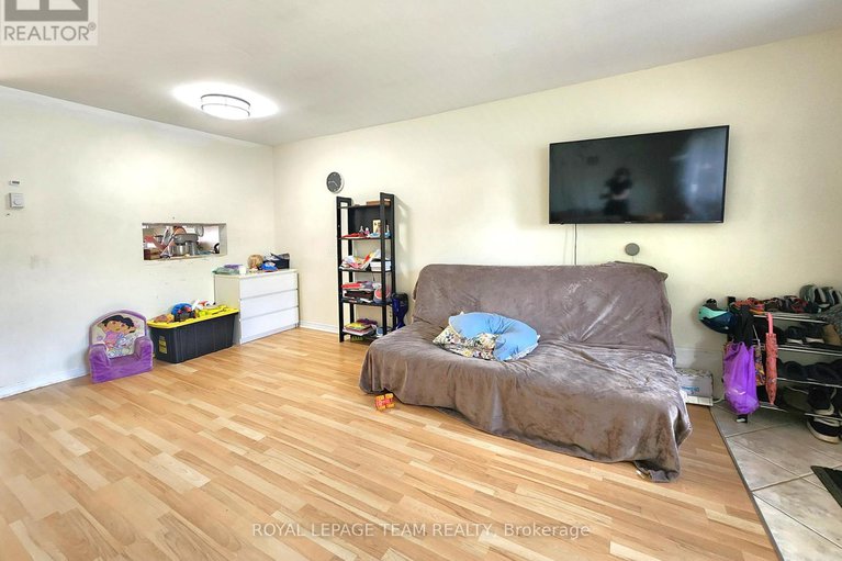 28396854/b-25-bertona-street/craig-henrywoodvale/ottawa/ontario/K2G4G7_8