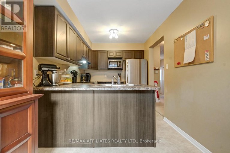 29156732/462-templeford-avenue/emerald-meadowstrailwest/ottawa/ontario/K2M0B8_13