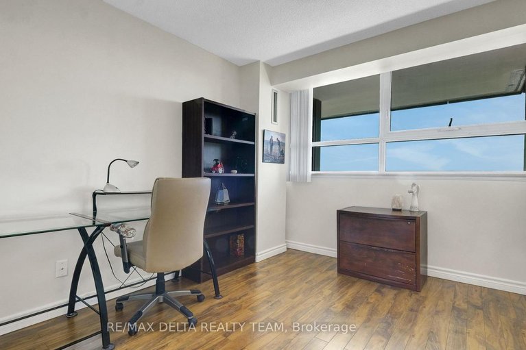 29672097/1001-555-brittany-drive/viscount-alexander-park/ottawa/ontario/K1K4C5_23