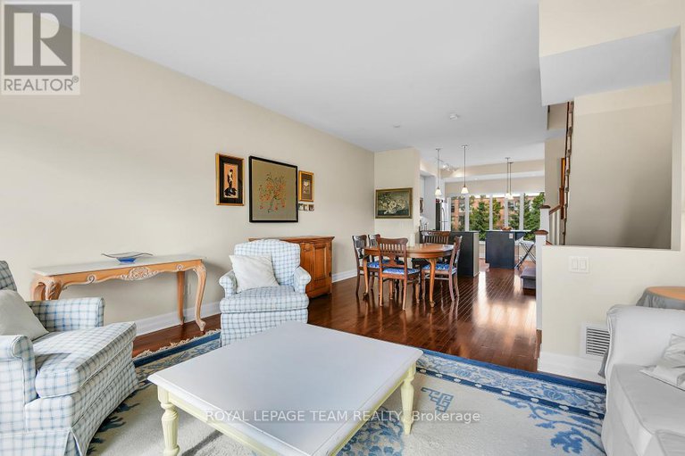 28815595/7-775-richmond-road-n/woodroffe/ottawa/ontario/K2A0G7_15