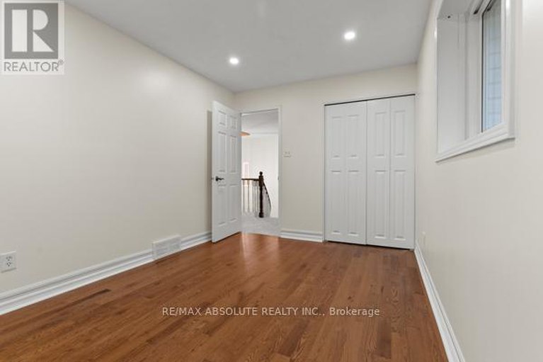 28975181/6-howard-court/hearts-desire/ottawa/ontario/K2J3Z8_24