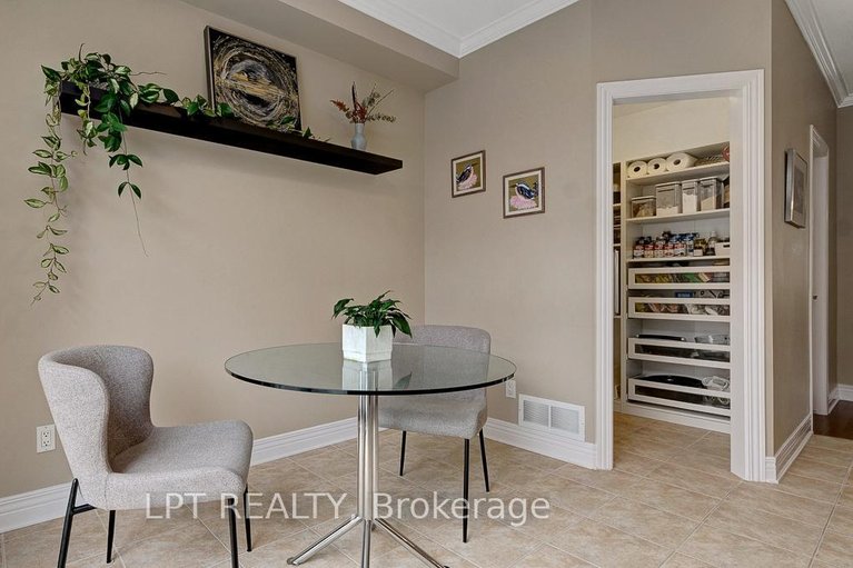 29614830/176-lanark-avenue/westboro-north/ottawa/ontario/K1Z1E5_28