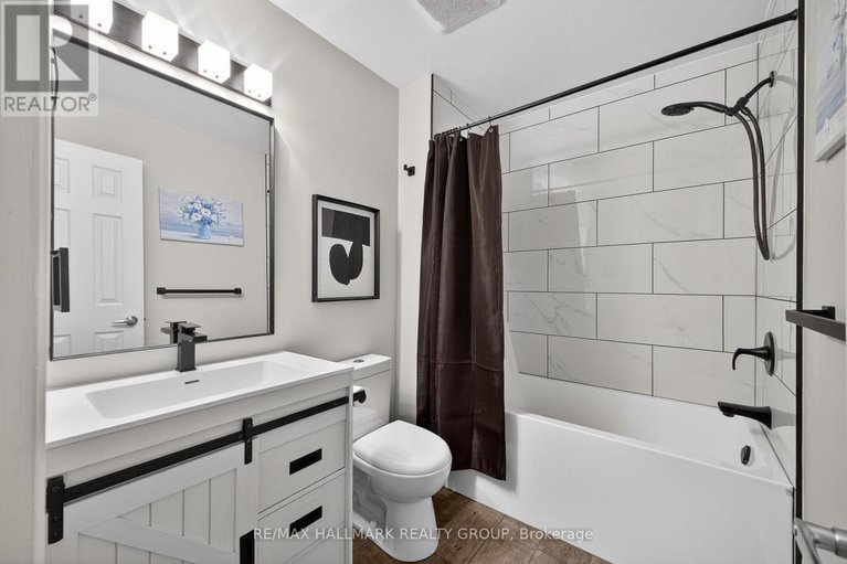 29595408/80-pickwick-drive/cedargrovefraserdale/ottawa/ontario/K2J3E2_29