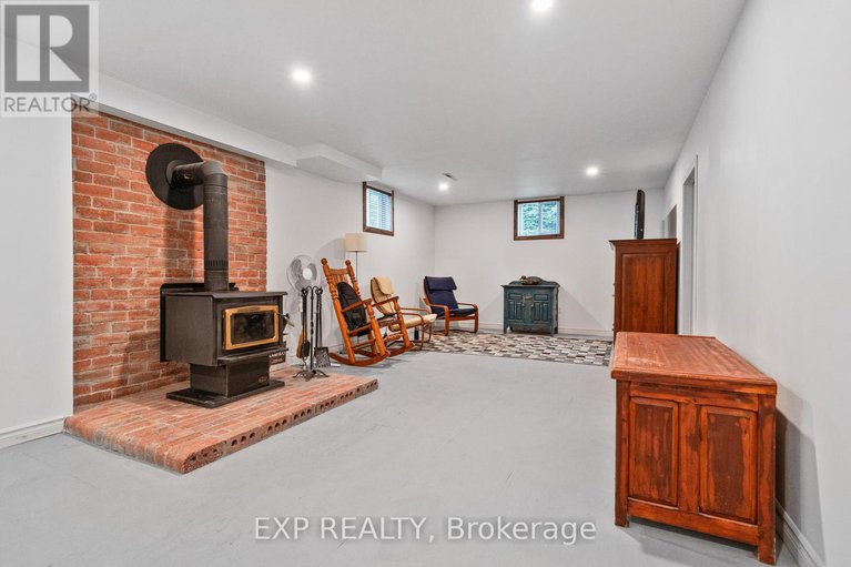 28570683/751-pattee-road/champlain-twp/champlain/ontario/K6A2R2_30