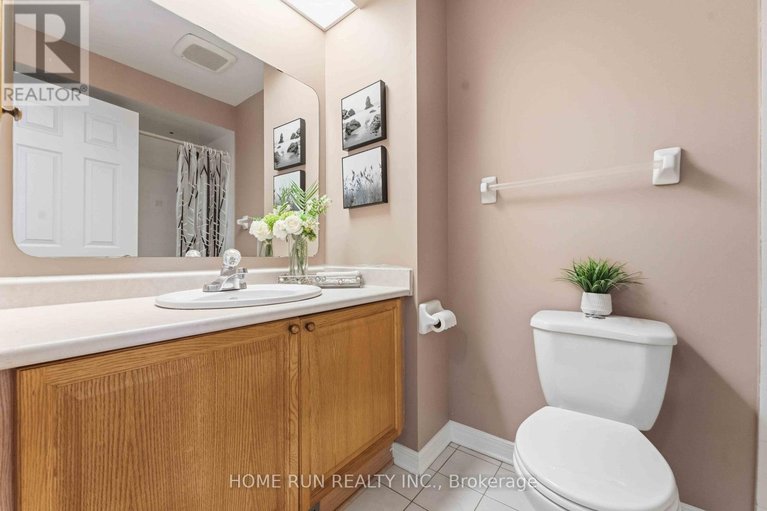 29663930/82-westpointe-crescent/centrepointe/ottawa/ontario/K2G5Y8_25