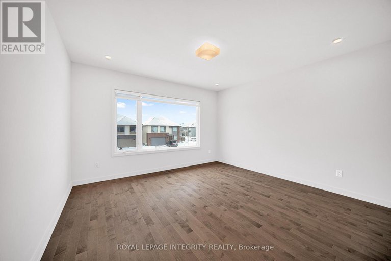 29234457/899-ralph-hennessy-avenue/riverside-southgloucester-glen/ottawa/ontario/K1X0B1_35