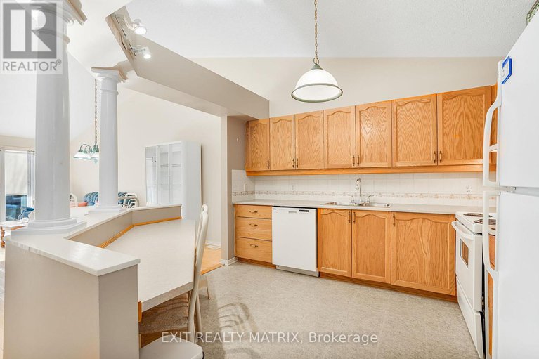 28129877/1241-foxborough-private/beaconwood/ottawa/ontario/K1J1E2_8