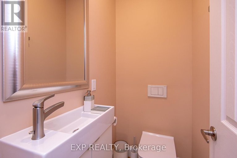 29367435/1473-rosebella-avenue-w/blossom-parkkemp-parkfindlay-creek/ottawa/ontario/K1T1E5_5