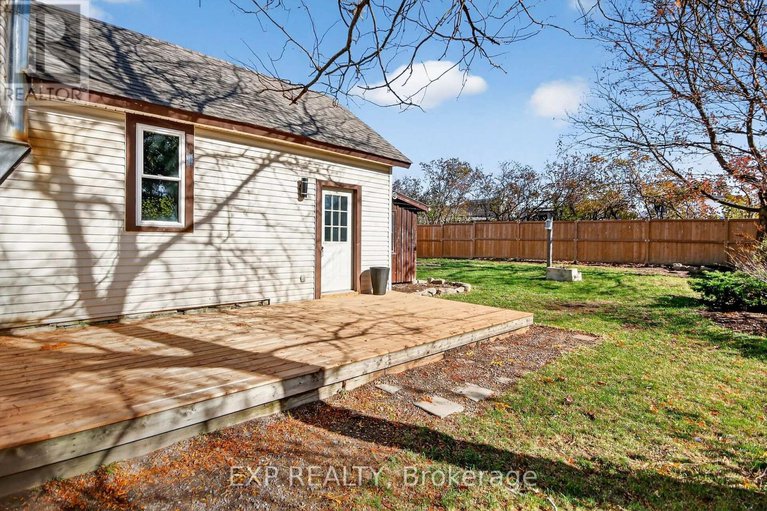 29046409/95-main-street-e/almonte/mississippi-mills/ontario/K0A1A0_41