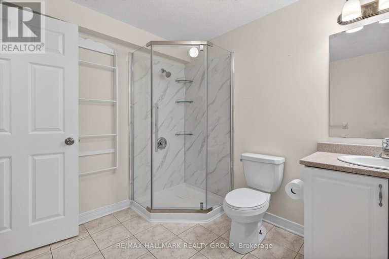 29666463/131-beaumont-avenue/town-of-rockland/clarence-rockland/ontario/K4K1R7_41