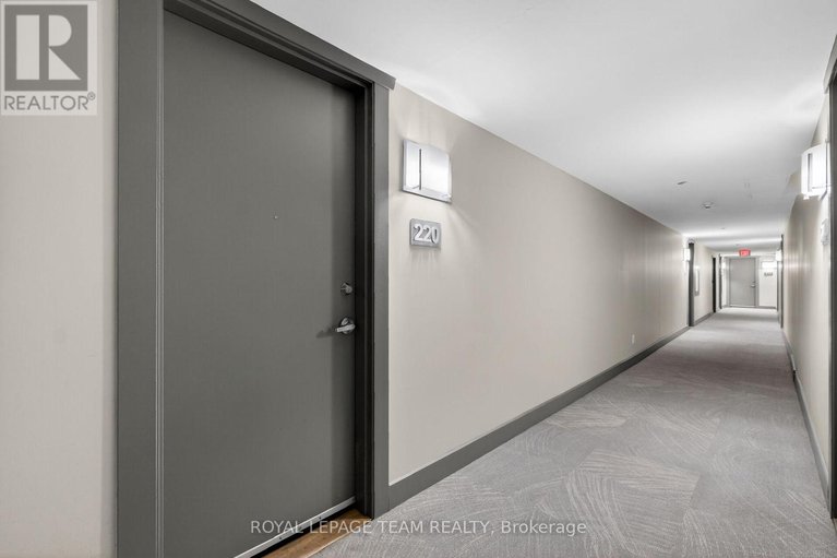 29517310/220-7-marquette-avenue/vanier/ottawa/ontario/K1L8A7_7