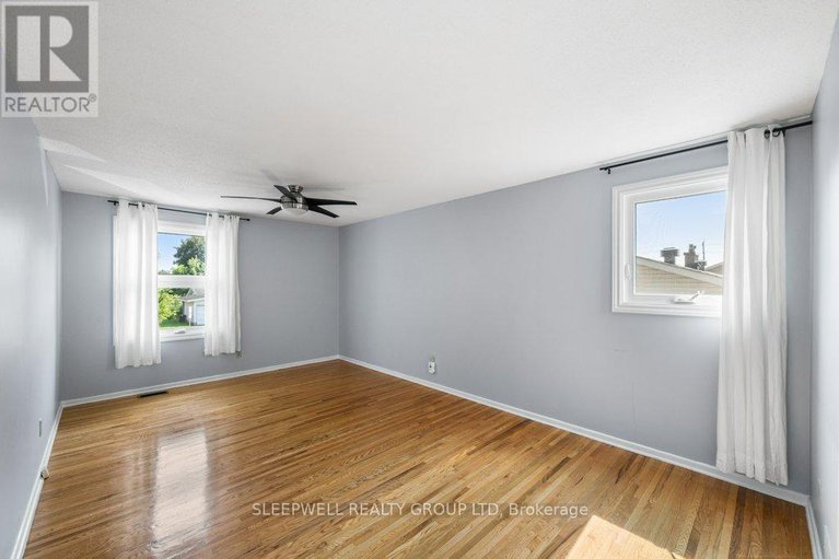 28669425/43-parkglen-drive/meadowlandsst-claire-gardens/ottawa/ontario/K2G3G7_26
