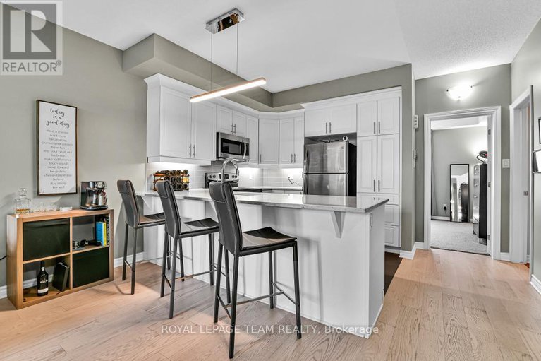 28681481/604-brian-good-avenue/riverside-southgloucester-glen/ottawa/ontario/K4M0G7_11