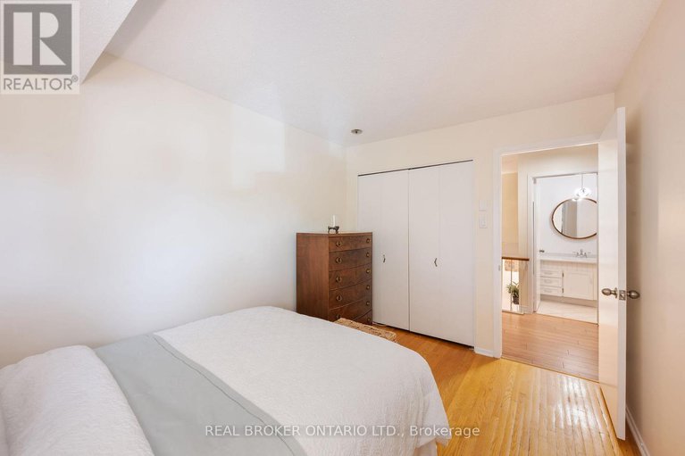 28141564/31-reaney-court/beaverbrook/ottawa/ontario/K2K1W7_24