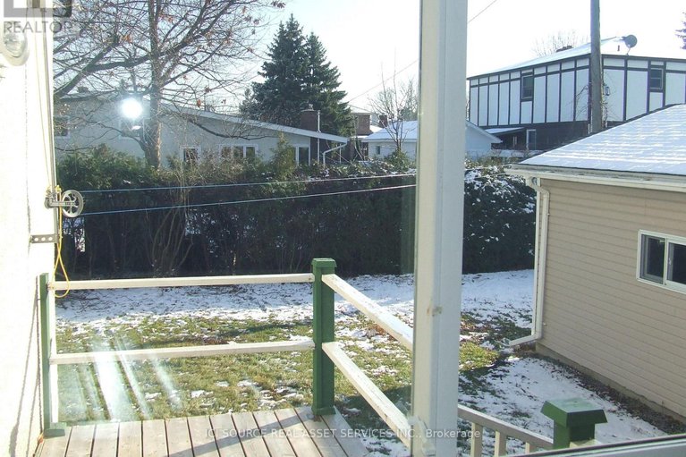 29353529/30-sunnycrest-drive/city-viewskylinefisher-heightsparkwood-hills/ottawa/ontario/K2E5Y2_5