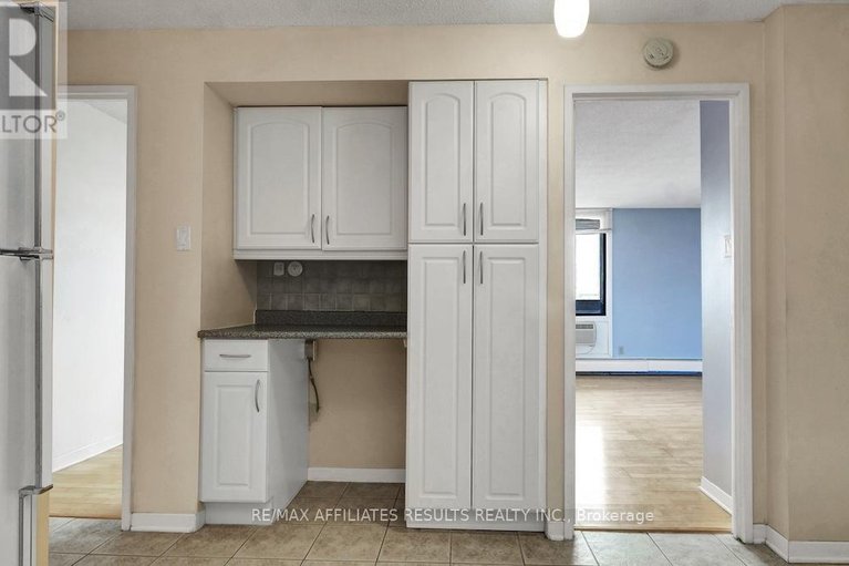 29670828/2110-415-greenview-avenue/britannia/ottawa/ontario/K2B8G5_19