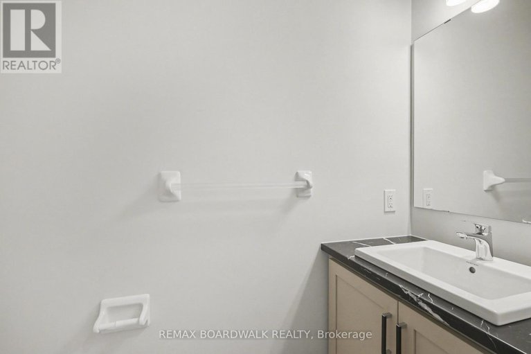 26935822/1213-montblanc-crescent/faubourg-ste-marie-hamlet/embrun/ontario/K0A1W1_8