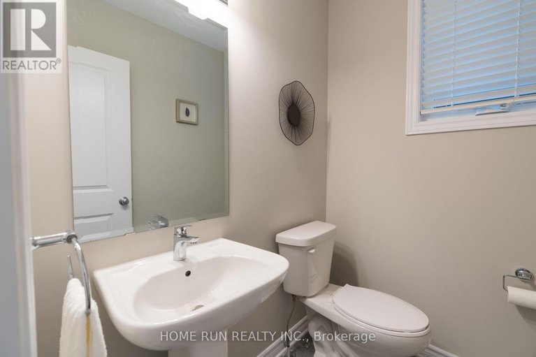 28823444/974-kilbirnie-drive/half-moon-bay/ottawa/ontario/K2J6E6_5