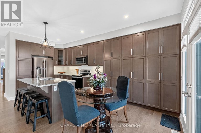 28743049/525-pimiwidon-street/cfb-rockcliffe-and-area/ottawa/ontario/K1K5A1_14
