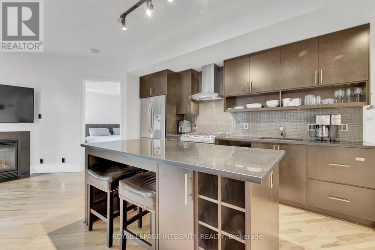 28630905/114-808-bronson-avenue/dows-lake/ottawa/ontario/K1S5A4_8
