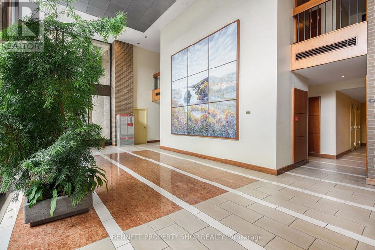 29281419/1402-505-st-laurent-boulevard/viscount-alexander-park/ottawa/ontario/K1K3X4_14