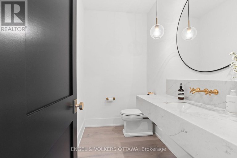28278709/39-winding-way/barrhaven-east/ottawa/ontario/K2C3H1_20