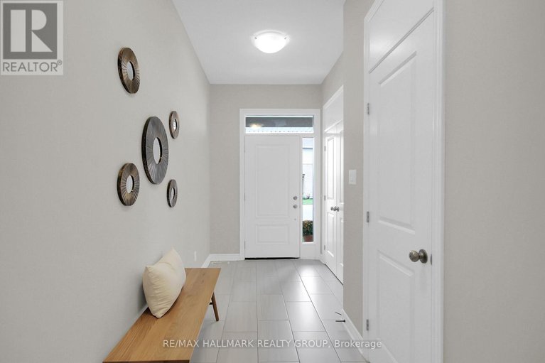 28807965/114-jardiniere-street/remainder-of-stittsville-area/ottawa/ontario/K2S2K2_5