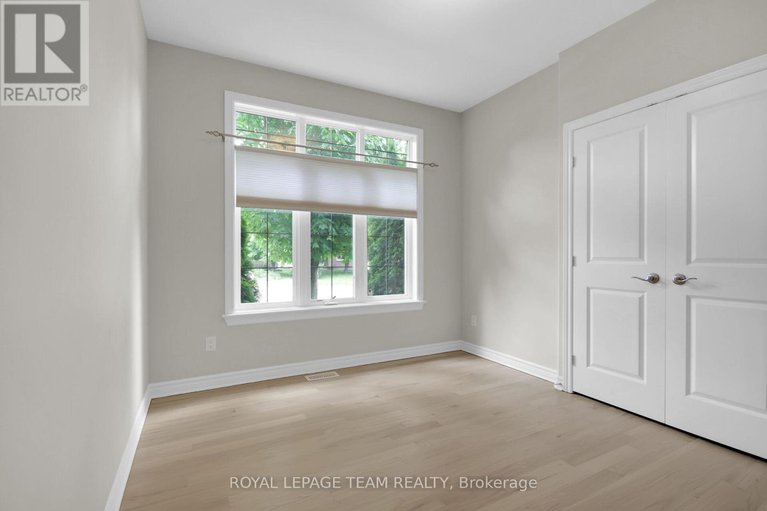 28532592/142-west-ridge-drive/stittsville-central/ottawa/ontario/K2S2H3_21