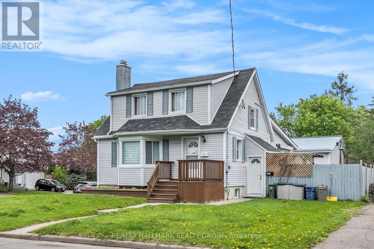 28502092/515-guy-street/overbrookcastle-heights/ottawa/ontario/K1K1B8_2