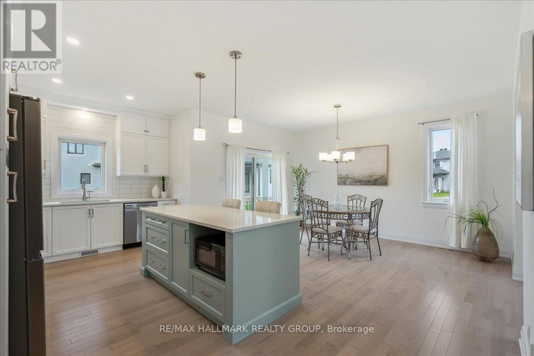 28714296/189-argile-street/casselman/casselman/ontario/K0A1M0_16