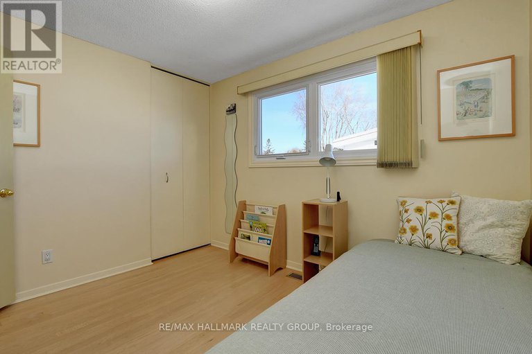 29360557/629-glenhurst-crescent/beacon-hill-north/ottawa/ontario/K1J7B6_32