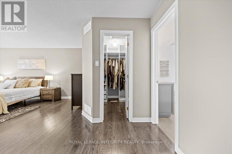 29259363/32-eliza-crescent/stittsville-south/ottawa/ontario/K2S2A3_25