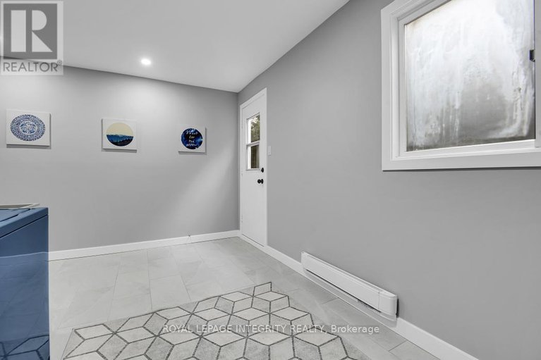 29079650/3-ashwick-court/craig-henrywoodvale/ottawa/ontario/K2G3S4_29