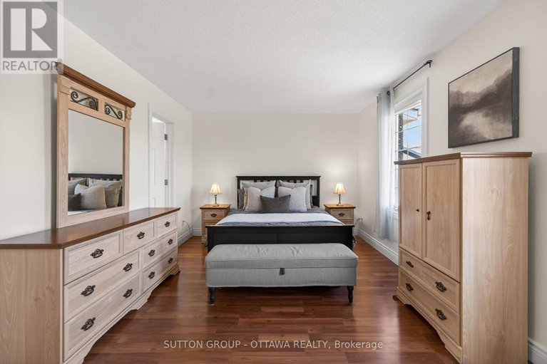 29627001/285-monterey-drive/leslie-park/ottawa/ontario/K2H7B1_16