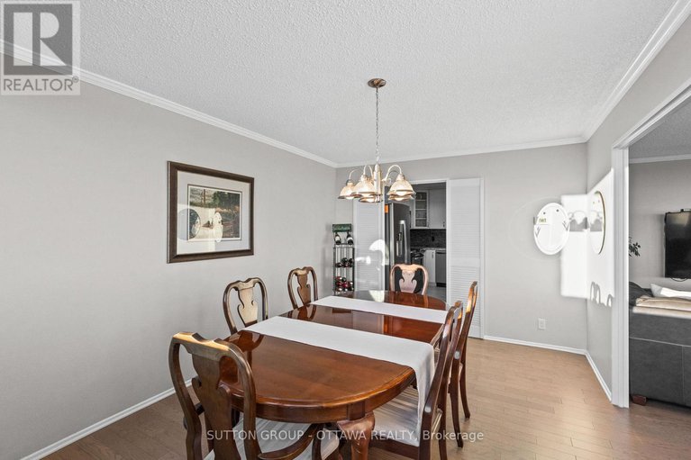 28981309/3360-southgate-road/south-keys/ottawa/ontario/K1V9A6_15