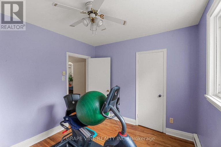 28554989/1210-erie-avenue/ridgemont/ottawa/ontario/K1V6G6_14