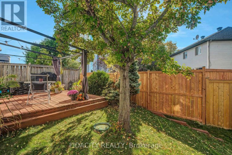 28952886/83-manhattan-crescent/central-park/ottawa/ontario/K2C4B8_22