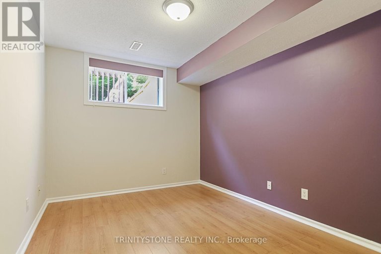28552105/422-statewood-drive/morgans-grantsouth-march/ottawa/ontario/K2K0B7_33