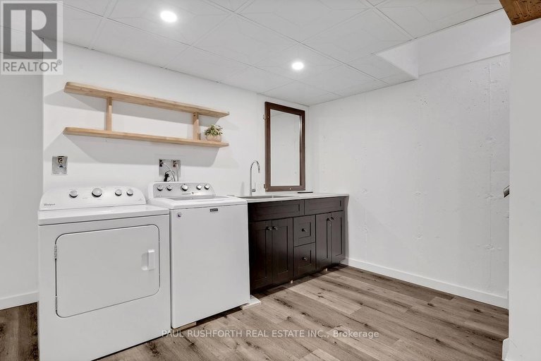 29578151/23-pixley-private/riverview-park/ottawa/ontario/K1G4C3_40