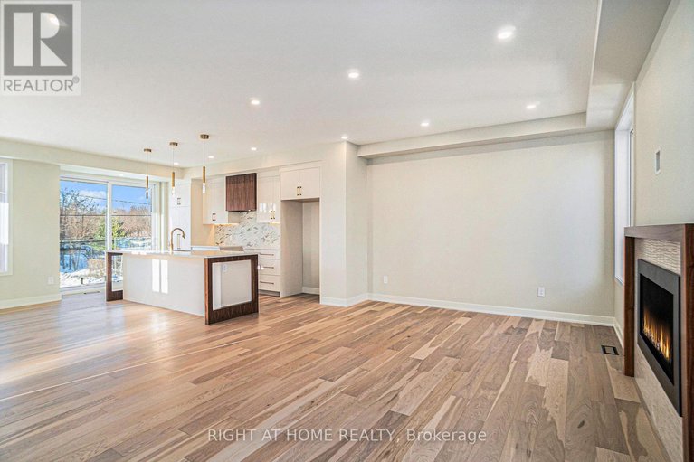 29380889/583-codds-road-n/cfb-rockcliffe-and-area/ottawa/ontario/K1K2G6_4