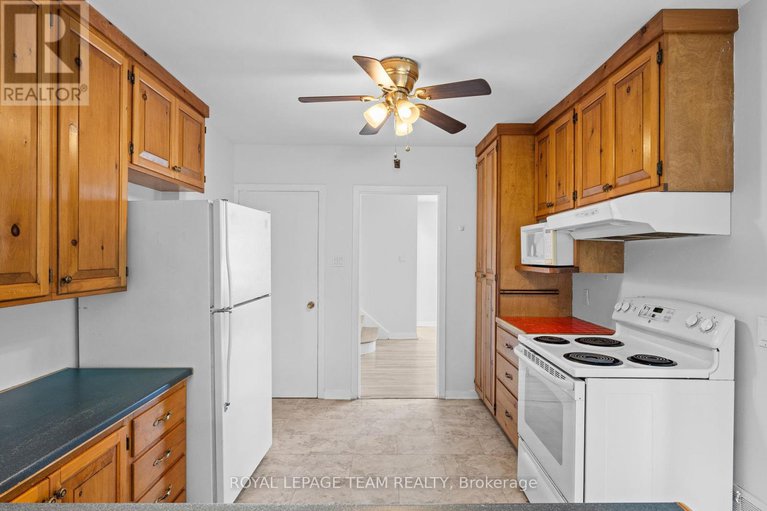 28651441/334-queen-mary-street/overbrookcastle-heights/ottawa/ontario/K1K1W9_15